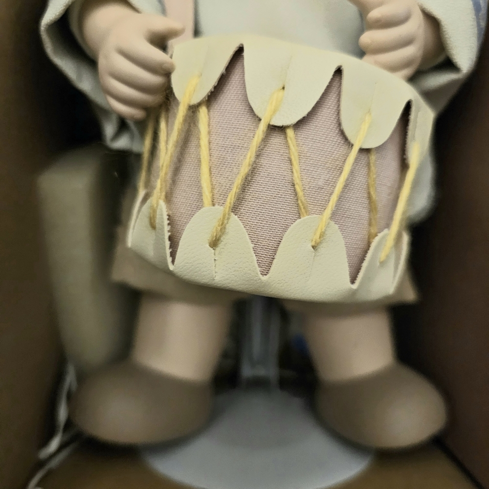 [Precious Moments] Drummer Boy 12" Doll  "Come Let Us Adore Him" Collection - Picture 5 of 8